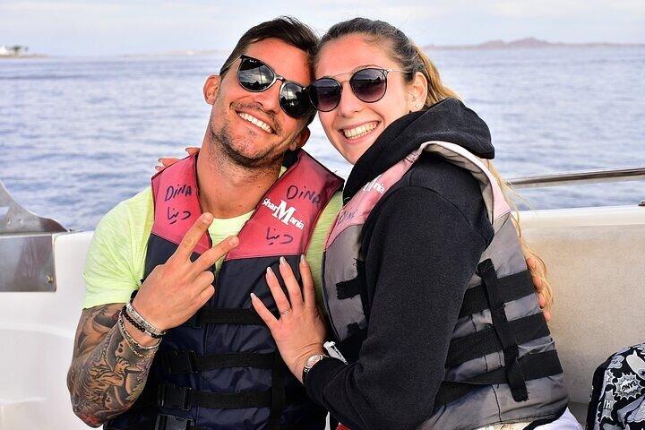 Hurghada : Parasailing Fly High Sea Adventure mit Transfer