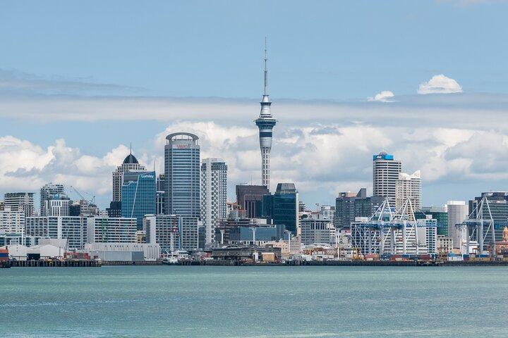 Aéroport d'Auckland à Auckland CBD - ONEWAY Transfert privé