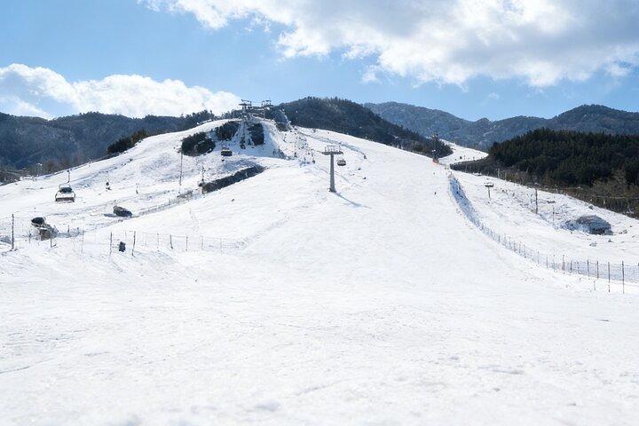 Beijing Private Tour zum Huaibei Ski Resort und Mutianyu Great Wall mit Mittagessen