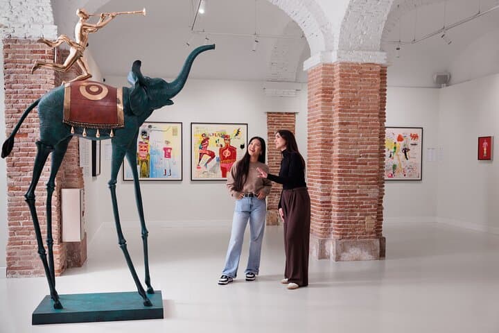 Moco Museum Barcelona: Banksy Small-Group Tour with Skip-the-Line