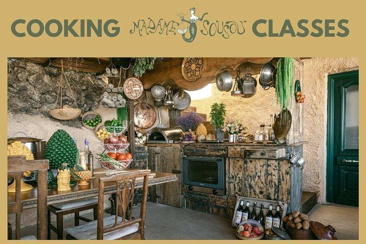Sabores Santorini, una clase de cocina en un entorno de ensueño