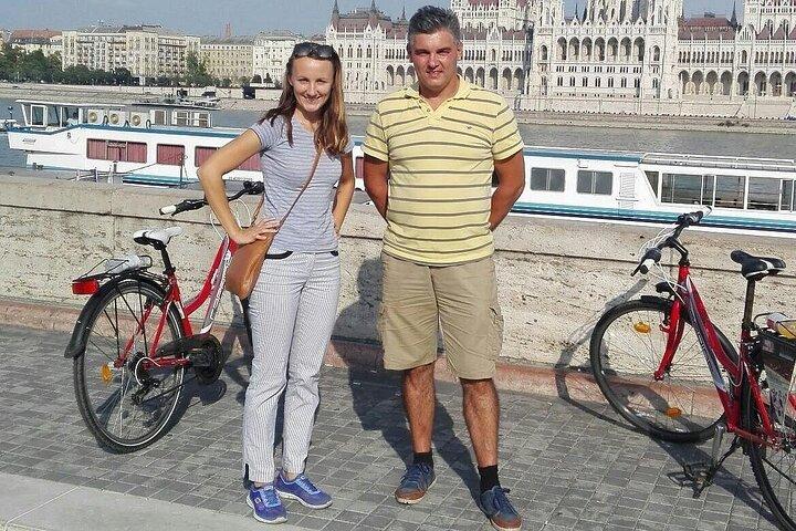 Choisissez un vélo et faites votre propre tour à Budapest - 24 heures