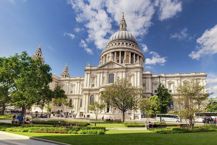 パリから：ユーロスター列車でロンドンへ日帰り旅行