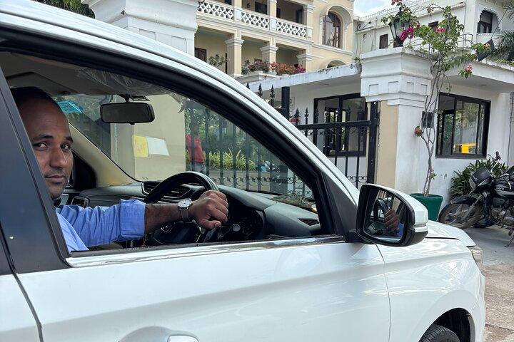 Private Transfers 2 - Tage Mount Abu Sightseeing von Udaipur