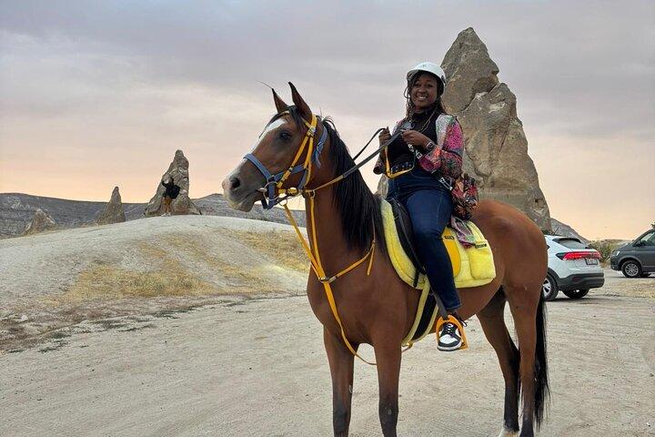 Cappadocia Daytime Horse Riding Tour Vales e trilhas paisagísticos