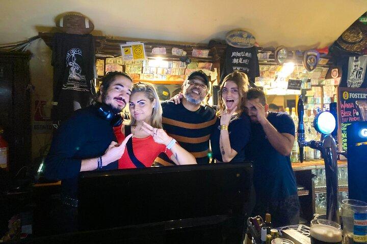 Colosseum Viewpoint Pub Crawl mit Pizza und Getränken