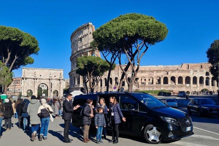Private Rome WOW Tour em 1 Dia: Carro de luxo, Guia, Tkts & Almoço!
