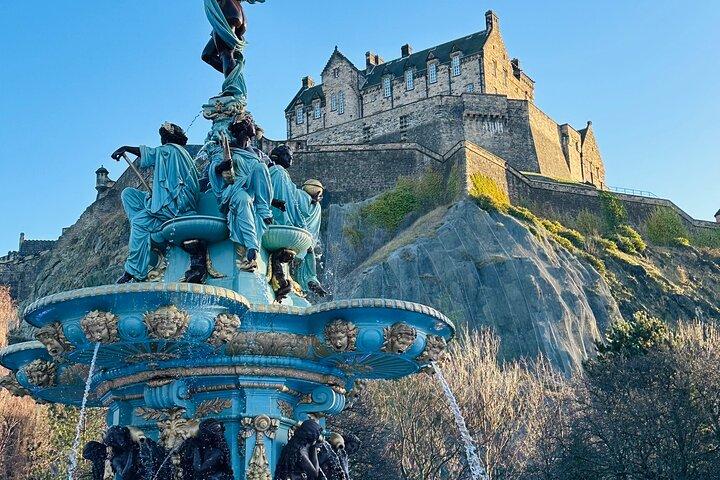 Tour guidato privato di un giorno a Edimburgo in taxi nero