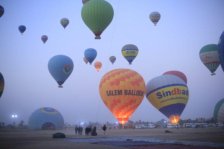 Delt Luxor dagstur med solopgang varmluftballon fra Hurghada