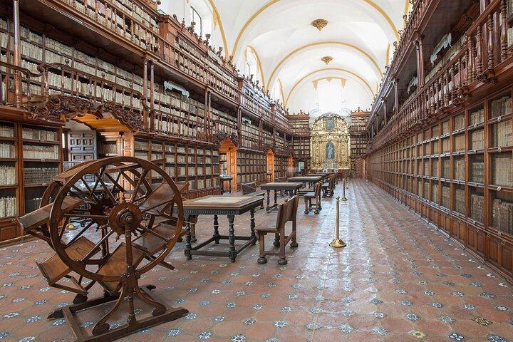 City Tour Por Puebla Catedral y Biblioteca y Capilla Dorada