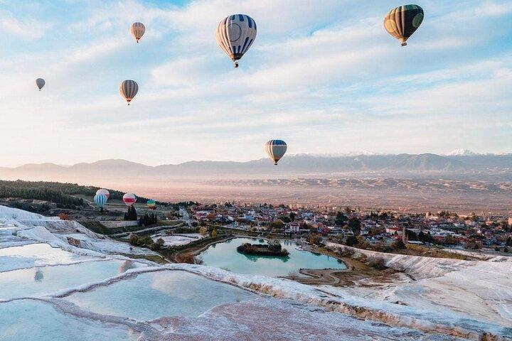 Pamukkale Mongolfiera con certificati e champagne