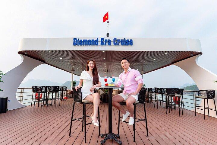 Halong Bay 5 - Star Cruise – Titop Island, Sung Sot Cave & Kayak