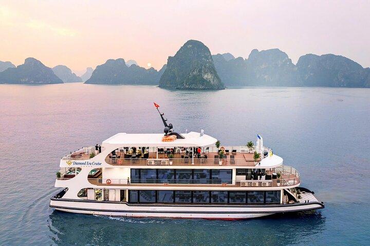 Halong Bay Day Tour Diamond Era Cruise (Indiano Set Menu Opcional)