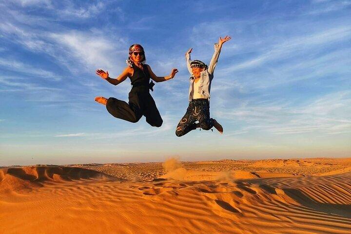 Campeggio nel deserto in tenda beduina con cena