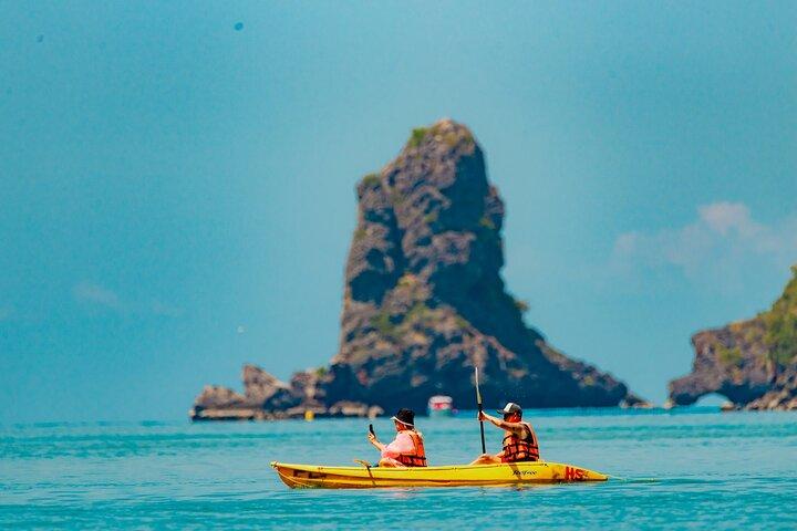 Koh Samui Angthong Catamaran Tour com snorkeling e caiaque