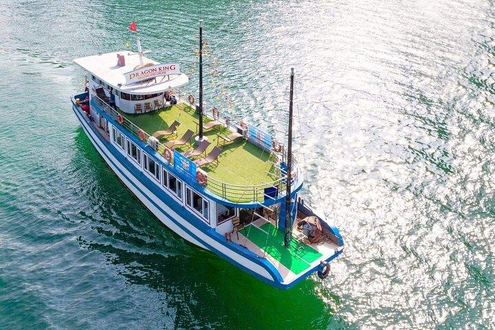 ハロン湾日帰りツアー（ティトップ島、洞窟、カヤック＆ランチ付き）