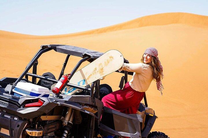 Dubaï : Buggy Dune Bashing, Sand Boarding, Camel Ride & Show