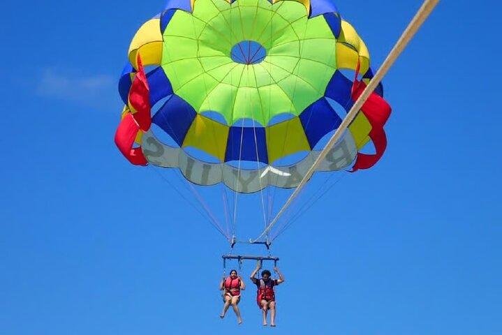 Bali Parasailing Abenteuer, Jetski und Sea Walker mit Transport