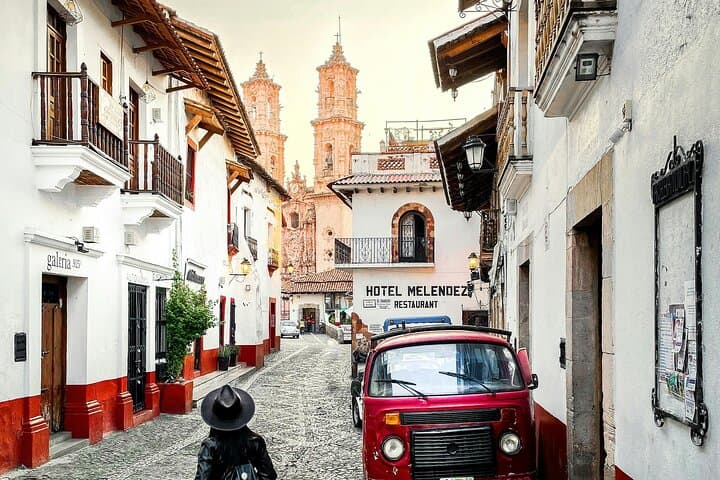 Private Tour in Cuernavaca and Taxco from Mexico with Lunch
