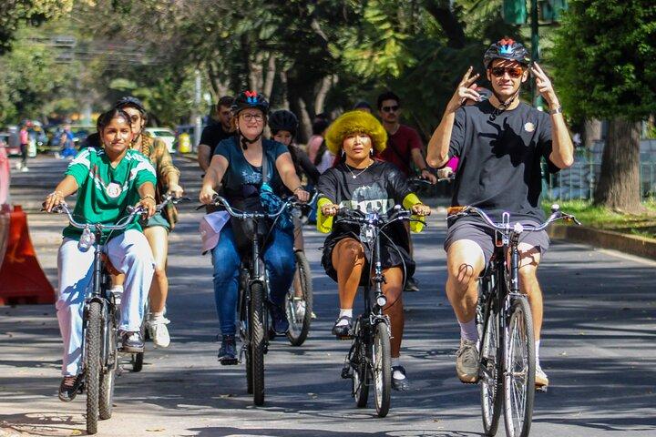 メキシコ Off the Beaten Track : Street Food & Bikes — All Inclusive