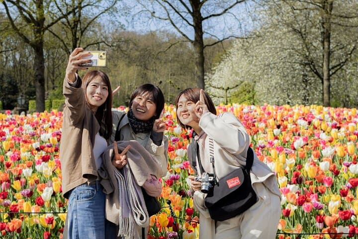 Amsterdam: Keukenhof Entry & Shuttle Bus with Flexible Return