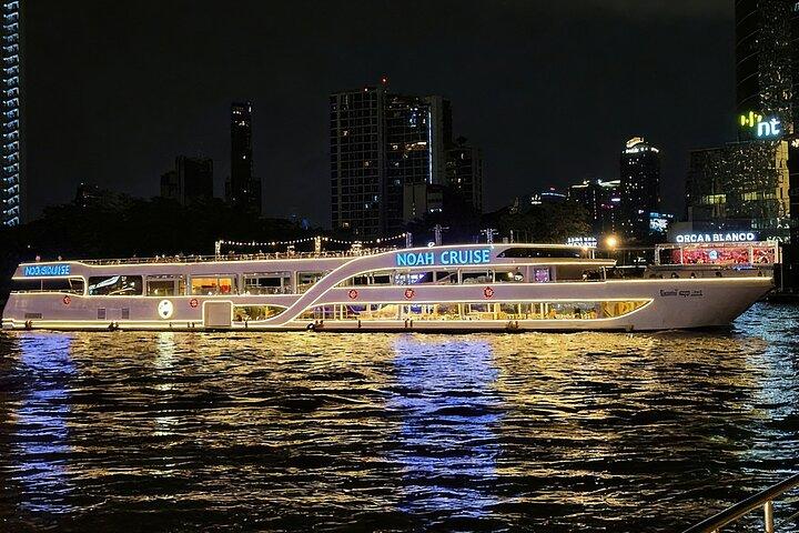 Bangkok Nyaste Lyx Middagskryssning på Noah Chao Phraya River