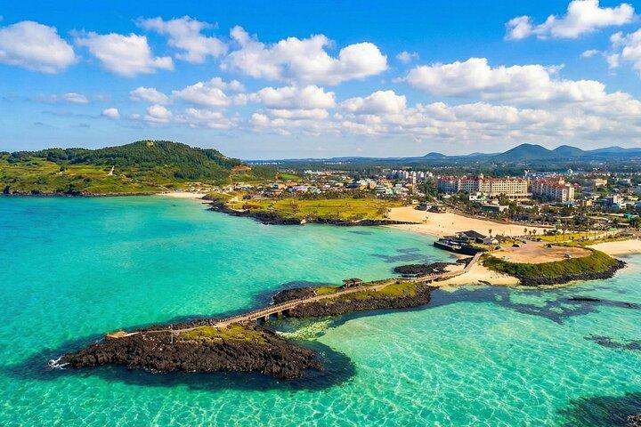 Jeju East Essentials – Seongsan Ilchulbong (UNESCO) och Haenyeo