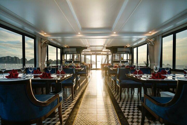 Privécruise Luxe Ha Long Bay dagtour Chartercruise