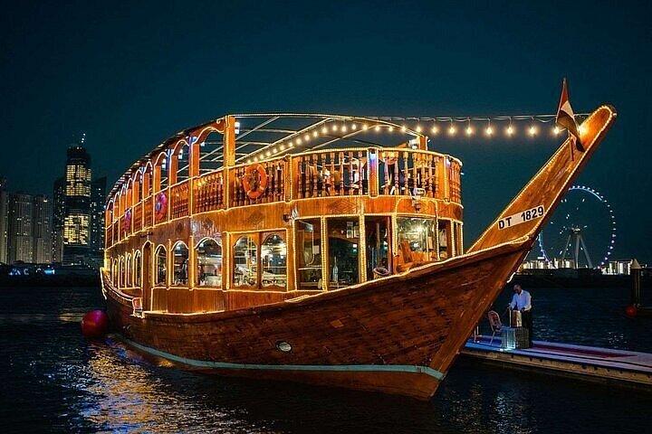 Dhow Cruise Burj Khalifa Erlebnis ansehen