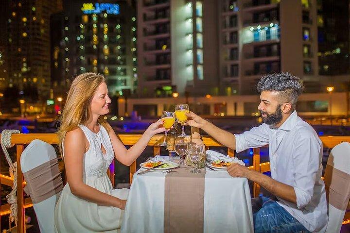 Dhow Cruise Burj Khalifa Erlebnis ansehen