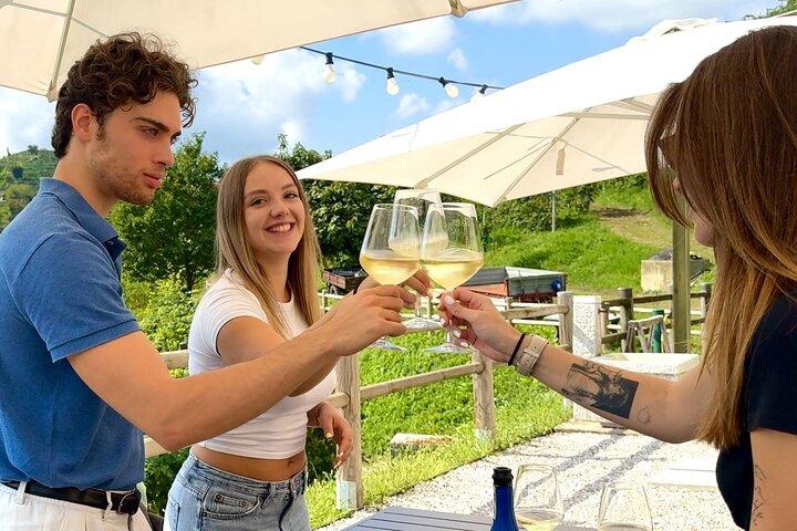 Experimente Prosecco Hills com vinho e comida de Veneza