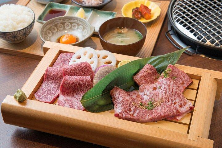 Himeji Castle Guided Tour and Premium Kobe Beef Lunch from Kyoto