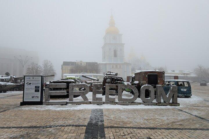 Tour a pie por Kiev Descubre monumentos históricos y cultura