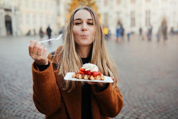 Brussels Private Food Tour : Gaufres, frites, bières et histoire locale