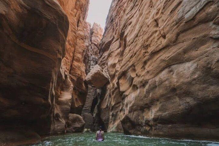 Wadi Mujib Siq Trail Excursão de um dia de Amã para Water Canyon Hike