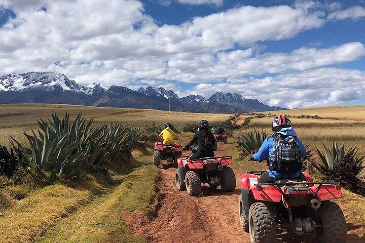 de Urubamba ATVs Quad Bike Tour para Moray e Maras Minas de Sal