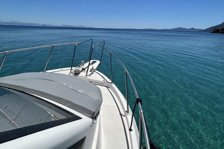 Passeio de barco privado em Corfu