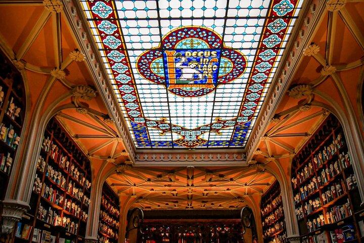 Lello Bookshop Ticket met Zelfstandige Tour & Lokale Food Gids