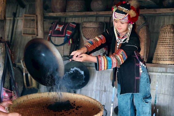 Chiang Rai: Kafferostning och solnedgångstur i Doi Chang