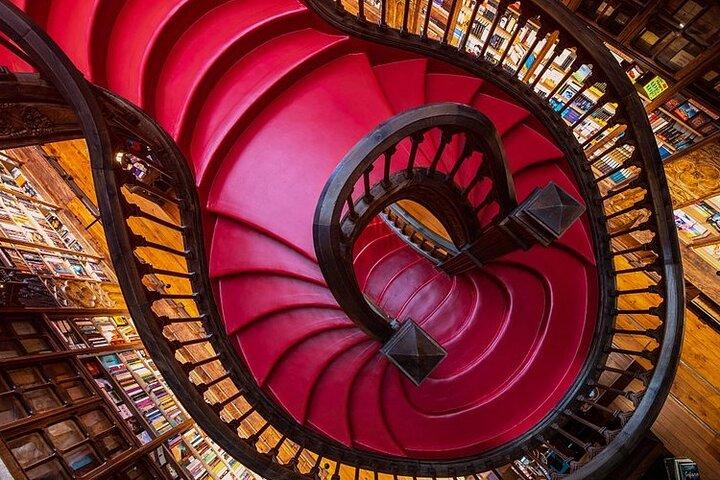 Lello Bookshop Ticket met Zelfstandige Tour & Lokale Food Gids