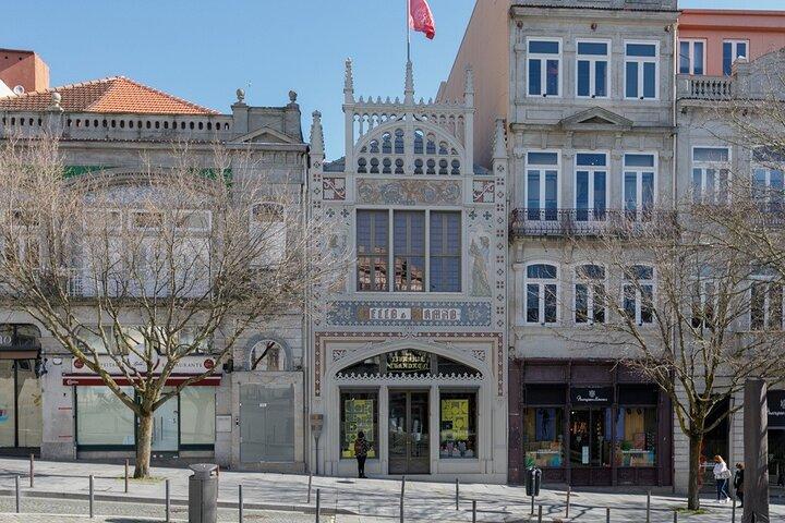 Toegangsticket voor de Lello Boekhandel + 1 dag zelfstandige tour in Porto