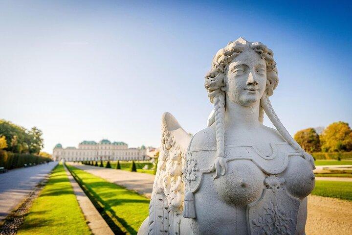 Vienna Upper Belvedere Ticket & Audio Tour no seu telefone