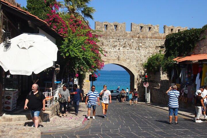 Transfer privato da Lindos a Rodi