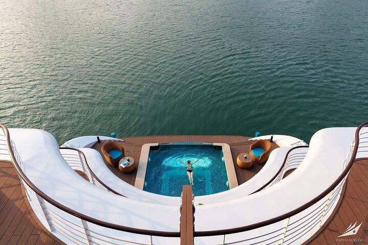 Vanaf Hanoi Capella Luxe Cruise 3D2N in Ha Long en Lan Ha Bay