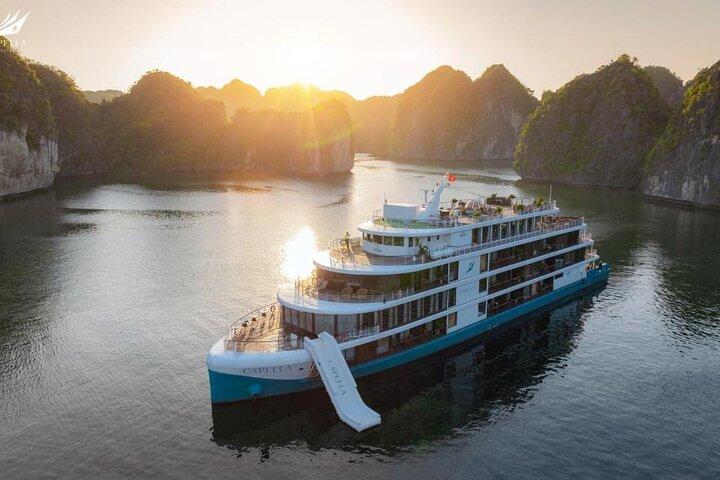 Hanoi: 2-Day 6-Star Capella Cruise Luxury Escape to Lan Ha Bay