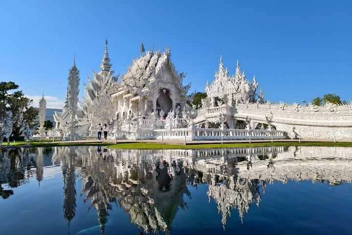 チェンマイ発チェンライ日帰りツアー： White Temple & More w/ Lunch