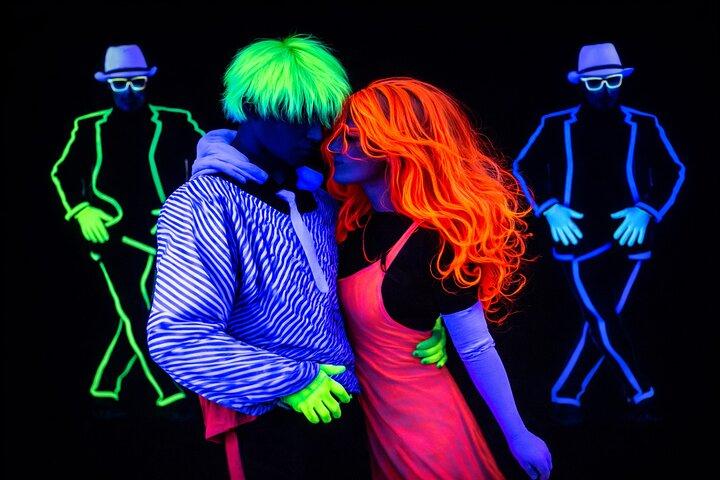 Underground Black Light Theatre interaktiv show i Prag