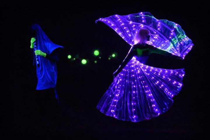 Underground Black Light Theatre interaktiv show i Prag
