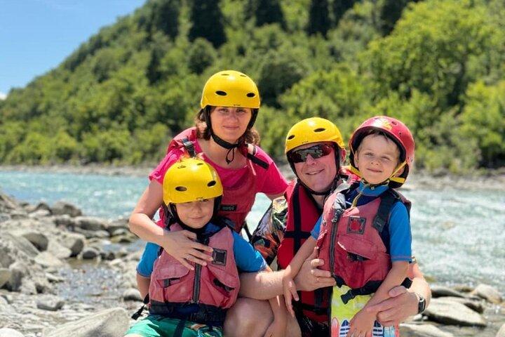 Rafting familiar Río Vjosa en Permet Albania