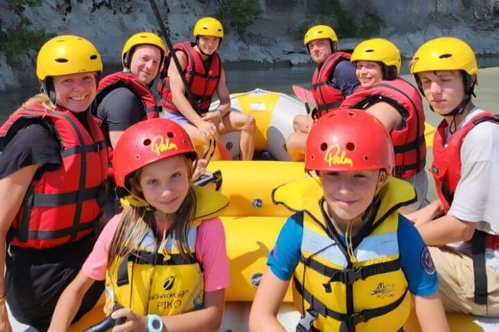Rafting familiar Río Vjosa en Permet Albania